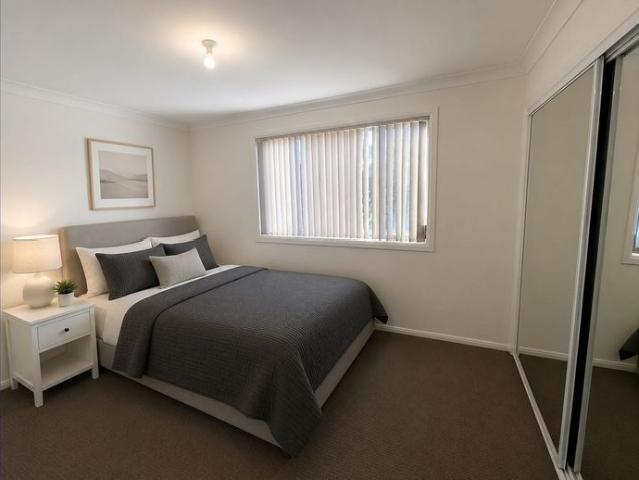Townhouse for rent in Wollongong West, New South Wales