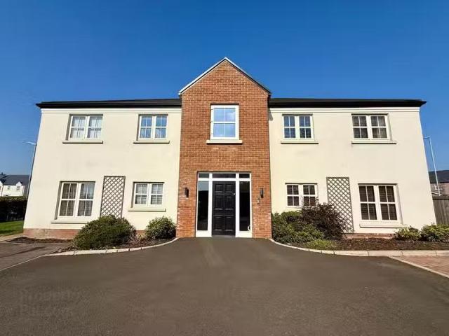 House for sale in Derry