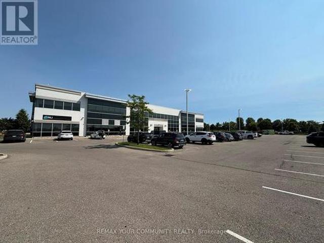 Commercial for rent in York, Ontario