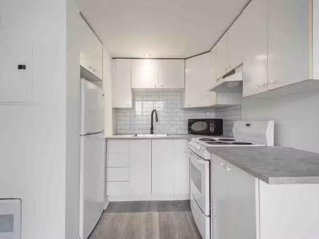 Condo for rent in St. Leonard's, Quebec