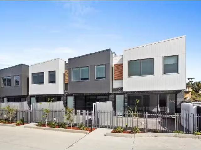 Condo for rent in Wollongong West, New South Wales