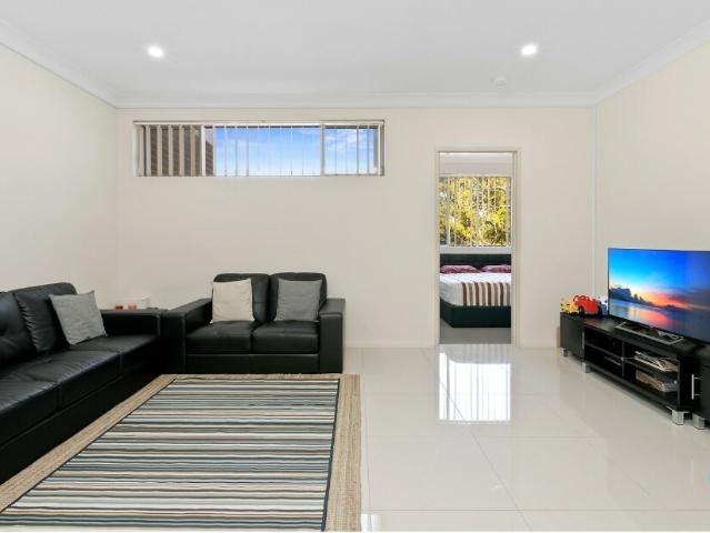 Apartment for rent in Toongabbie Apartment for rent in Toongabbie