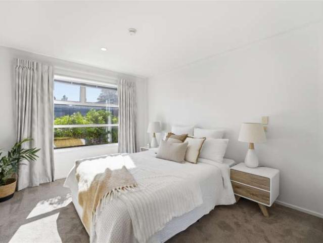 Apartment for sale in Chaslands, Canterbury