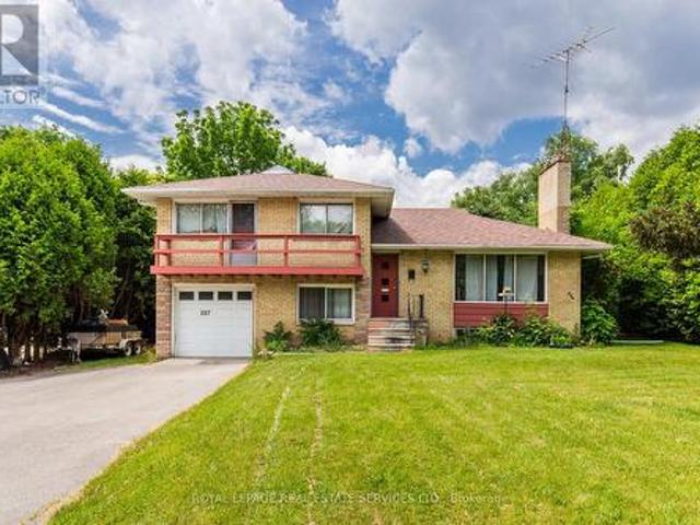 House for rent in Oakville, Ontario