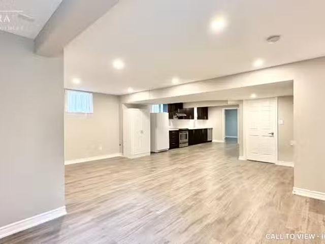 Condo for rent in Whitby