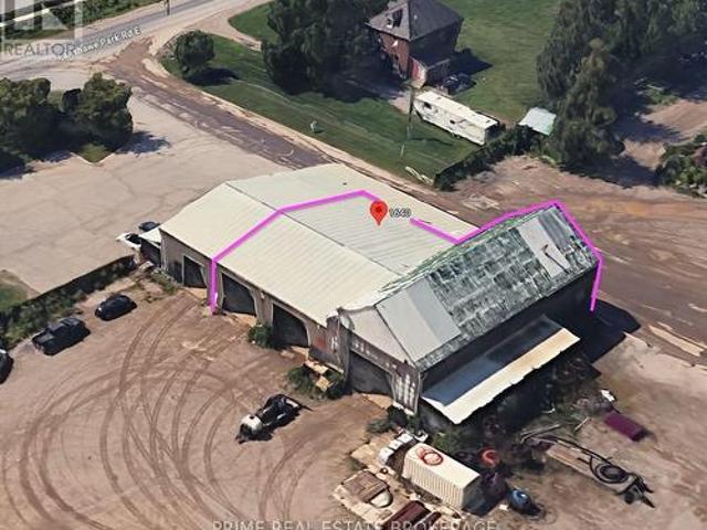 Commercial for rent in Fanshawe, London