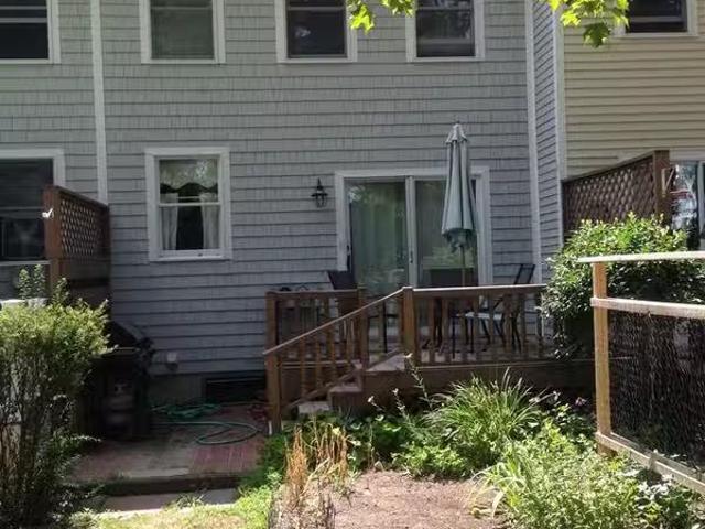 Condo for rent in Portsmouth