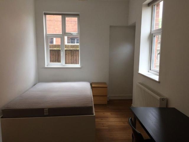 Studio for rent in Coventry, Spon End