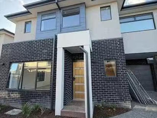 House for rent in Avondale Heights, Victoria