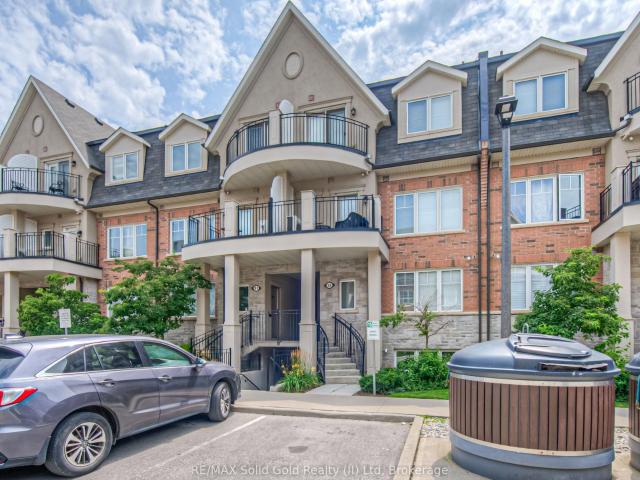 Condo for rent in Oakville, Ontario