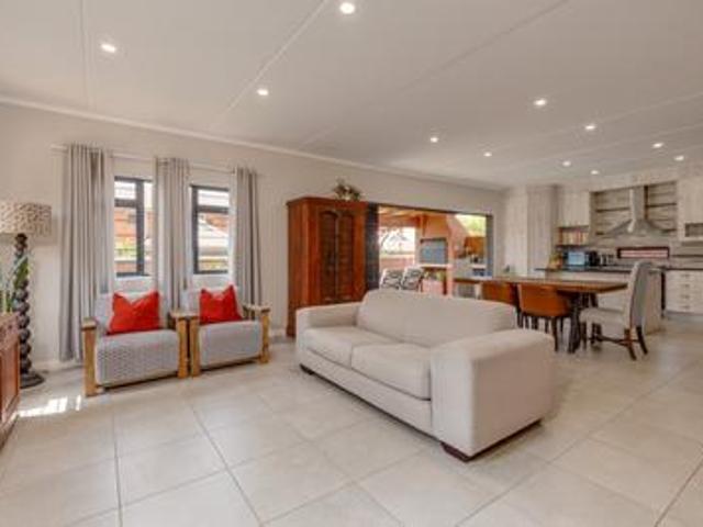 Townhouse for rent in Centurion