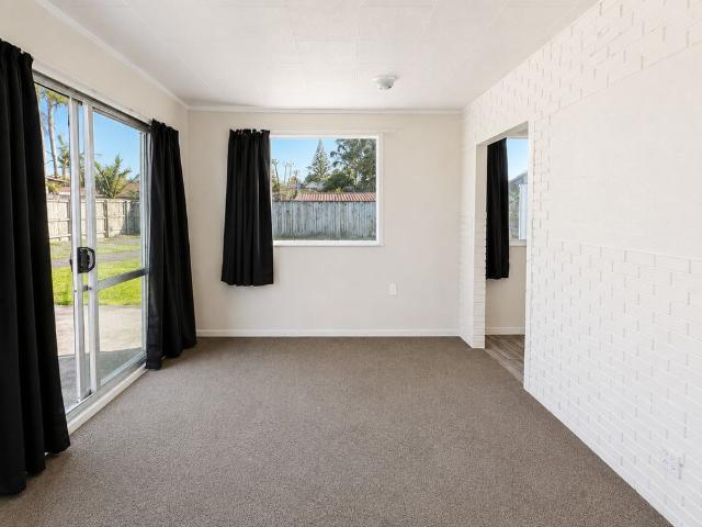 Apartment for rent in Awhitu, Oroua County