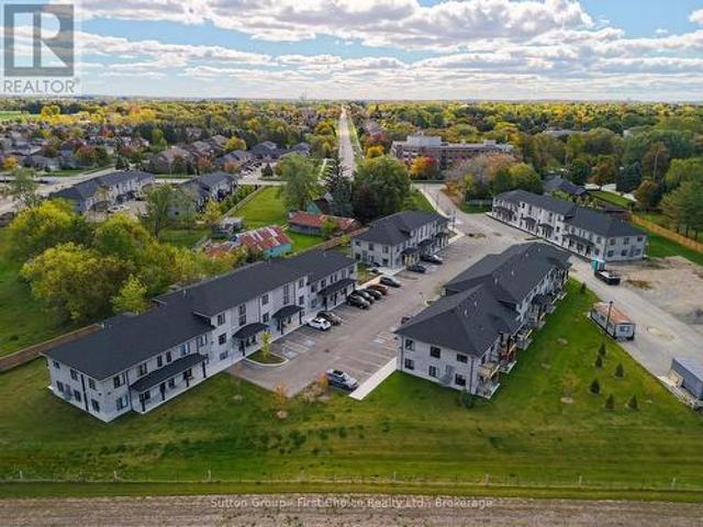 Townhouse for sale in Stratford, Ontario