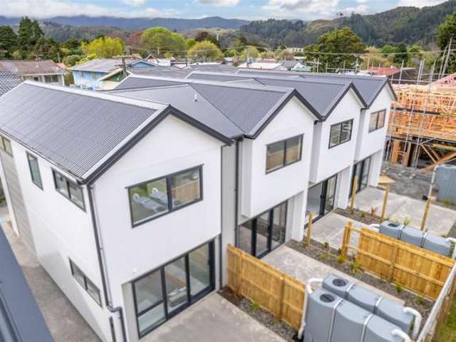 Townhouse for sale in Pauatahanui, Wellington