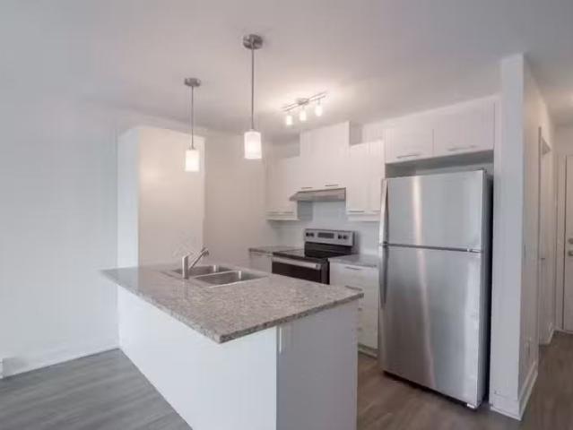 Condo for rent in Greenfield Park, Quebec