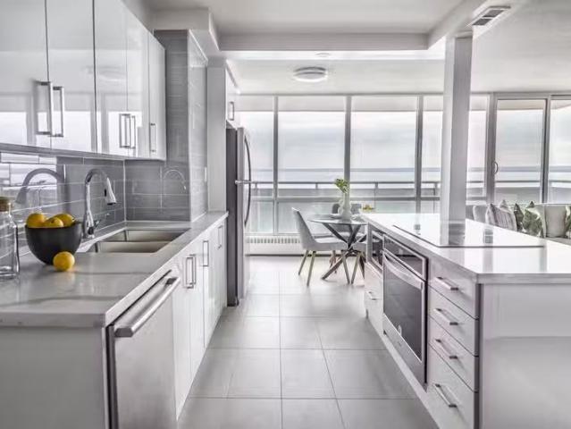 Condo for rent in Burlington, Ontario