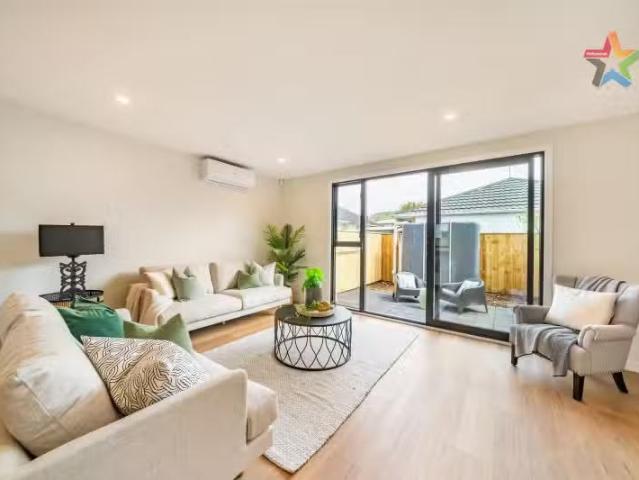 House for sale in Days Bay, Wellington