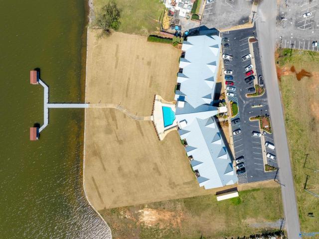 Condo for sale in Guntersville