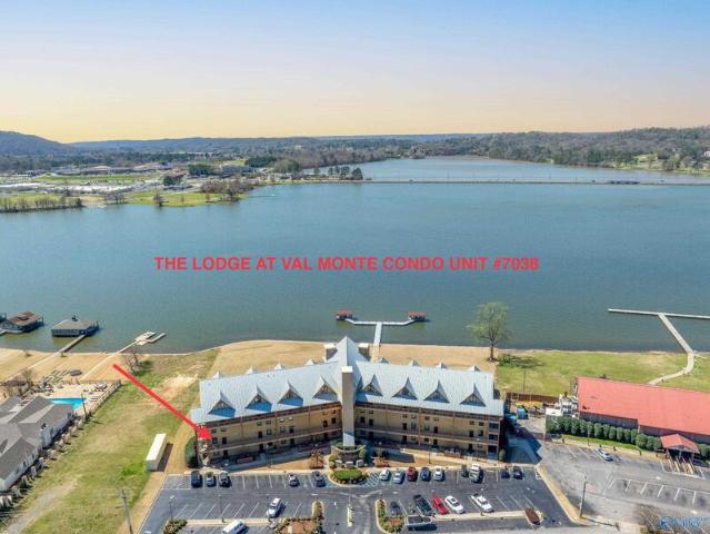 Condo for sale in Guntersville