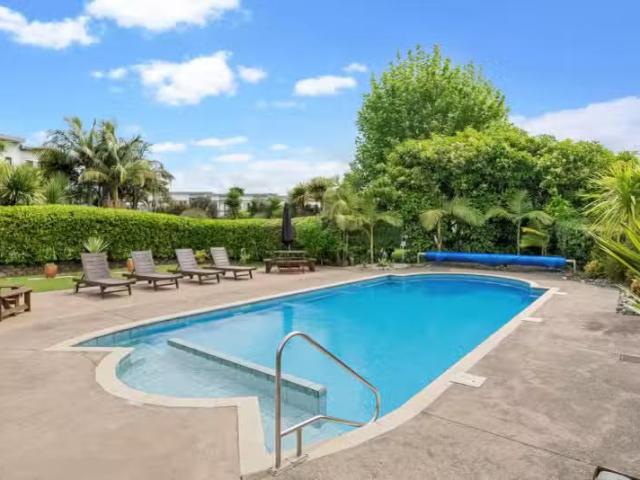 House for sale in Wairau Valley