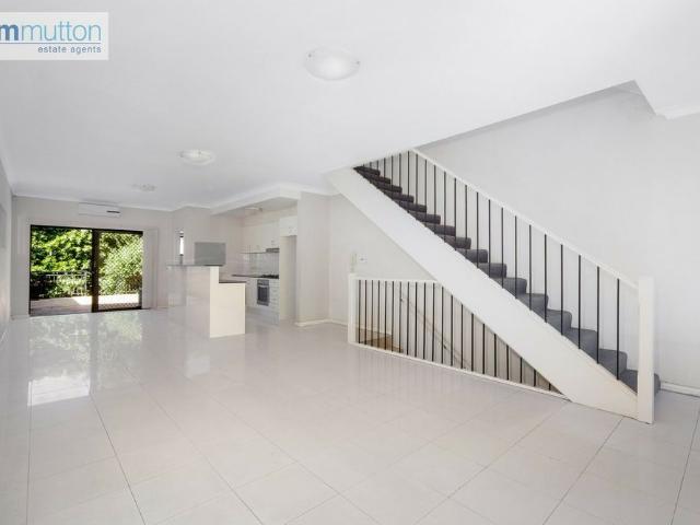 Townhouse for rent in Sydney, New South Wales