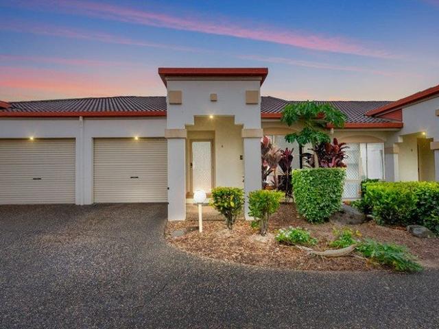 Villa for sale in Kewarra Beach, Queensland