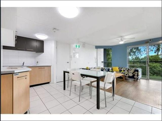 Apartment for rent in Toombul, Queensland