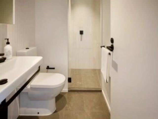 Apartment for rent in Carlton
