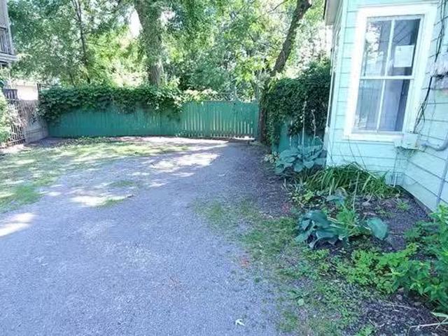 Condo for rent in Belleville
