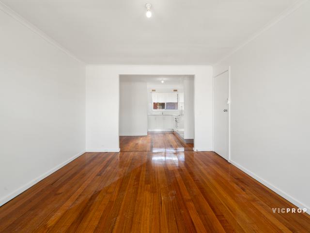 Apartment for rent in St Albans South, Melbourne