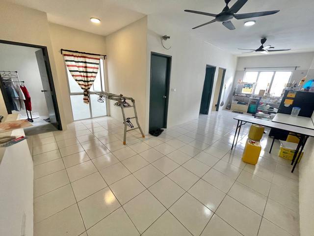 Townhouse for sale in Tanjong Sepat, Selangor
