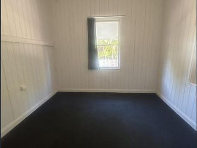 Apartment for rent in Granville, Queensland