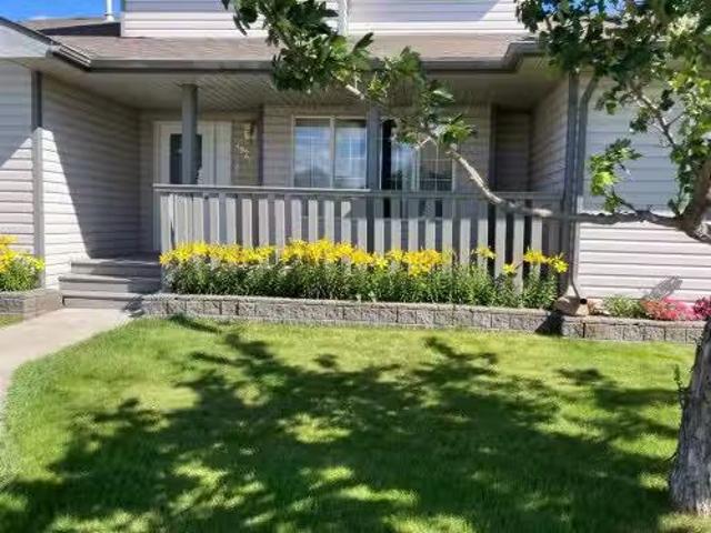 Condo for sale in Whitecourt, Alberta