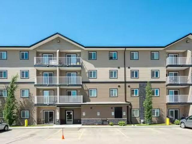 Condo for rent in Wedgewood, Alberta