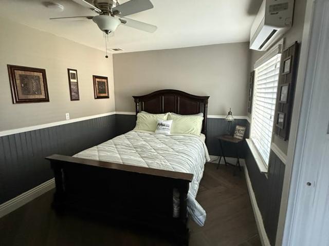 Room for rent in California