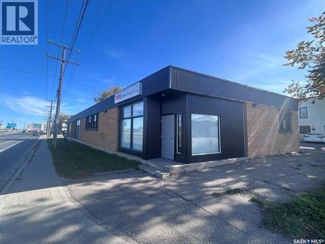 Commercial for rent in Regina