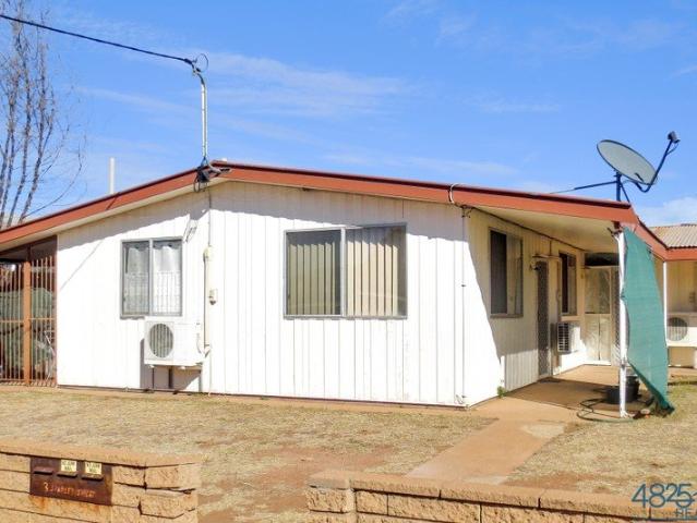 Flat for sale in Mount Isa, Queensland