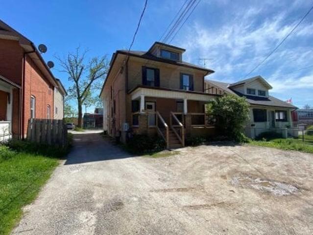 House for rent in Ontario