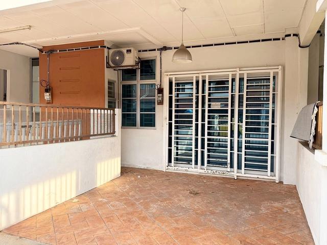 Townhouse for sale in Petaling, Alam Impian