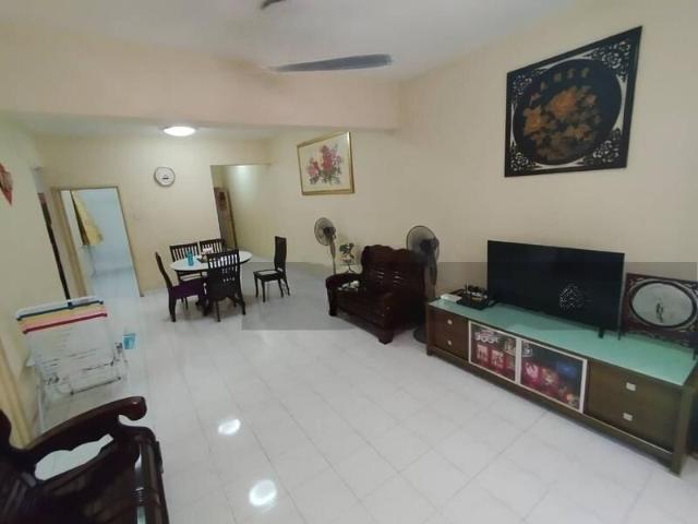 Apartment for sale in Country Heights Damansara, Kuala Lumpur