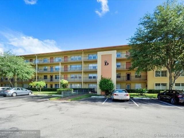Condo for sale in Pembroke Pines