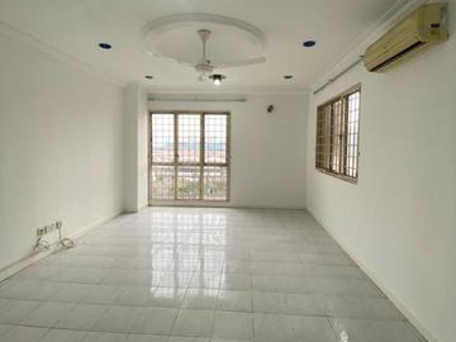 Condominium for sale in Petaling, Subang Jaya