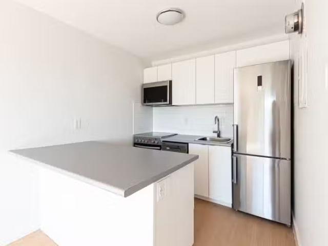 Condo for rent in London