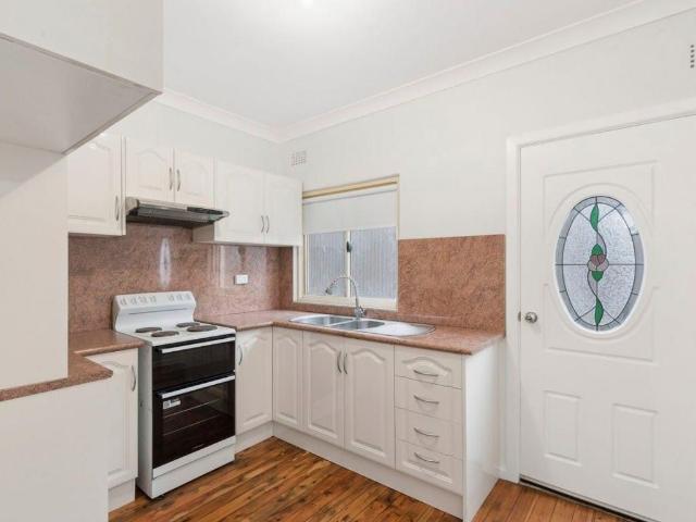 Apartment for rent in Warrawong, Wollongong City Council
