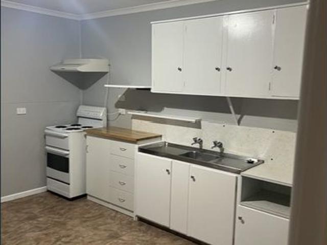Apartment for rent in Penguin, Central Coast