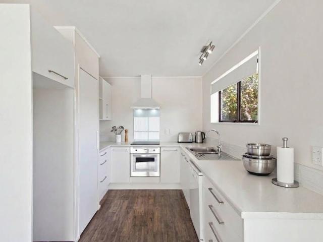 Apartment for rent in Farm Cove, Howick