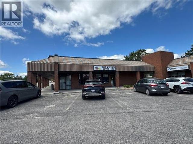 Commercial for rent in Brant, Ontario