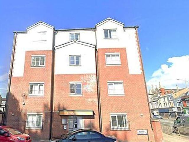 House for sale in Calderstones