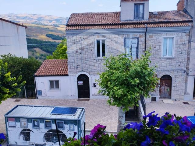 Villa Indipendente in vendita a Toro, Molise