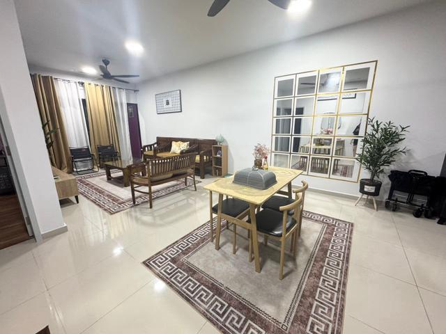 Condominium for rent in Malaka